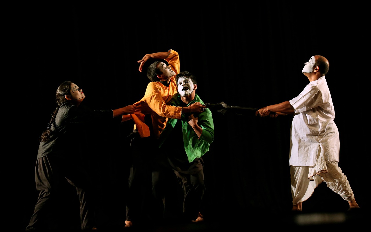 Tradycja i nowoczesność w teatrze komediowym